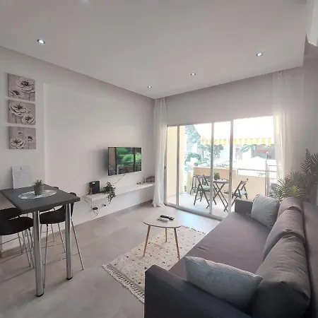 Deana Crt 144 With Pool In Dasoudi Apartament *